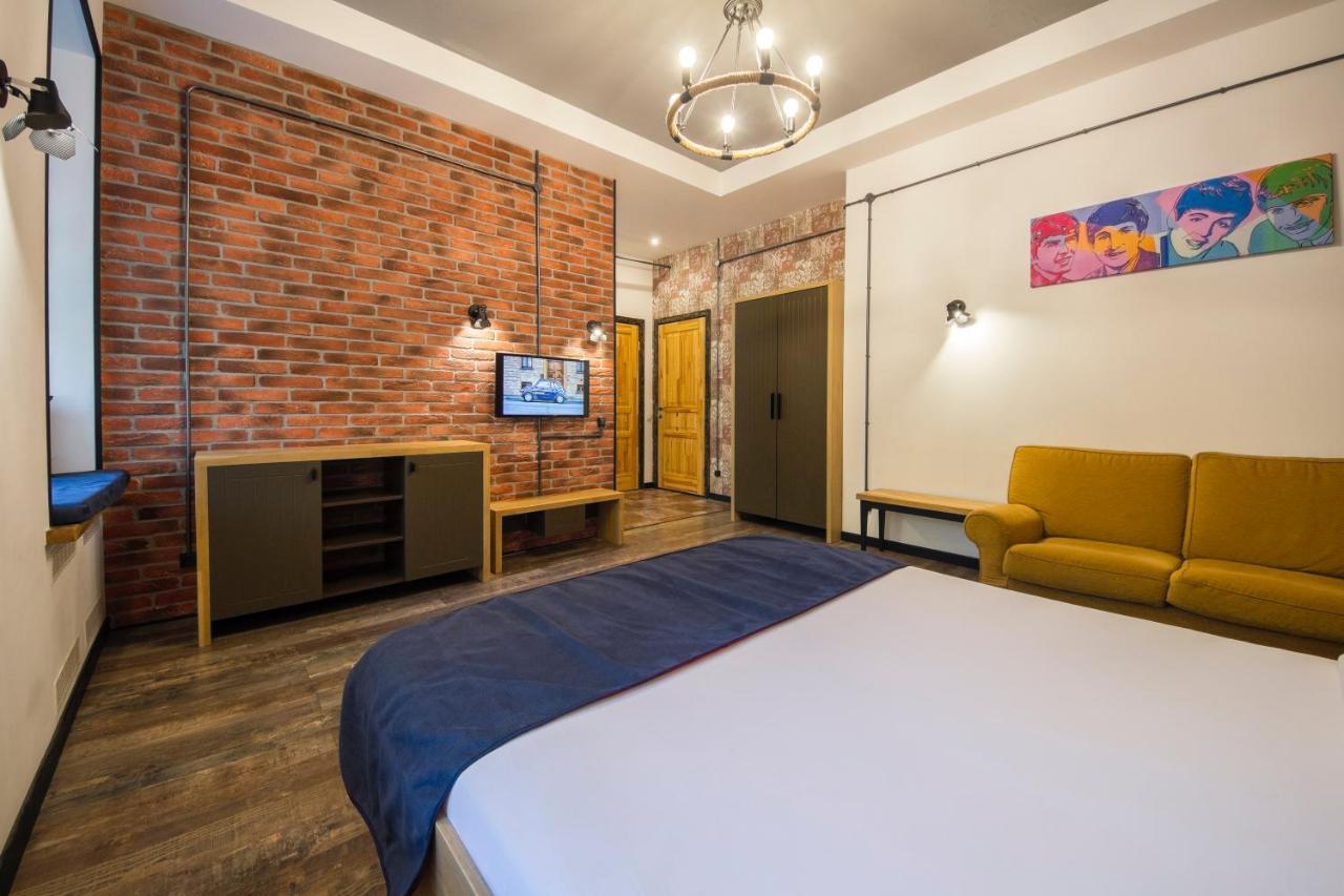 Loft Design Apartments On Desyatynnyi Ln, 7 Киев Экстерьер фото